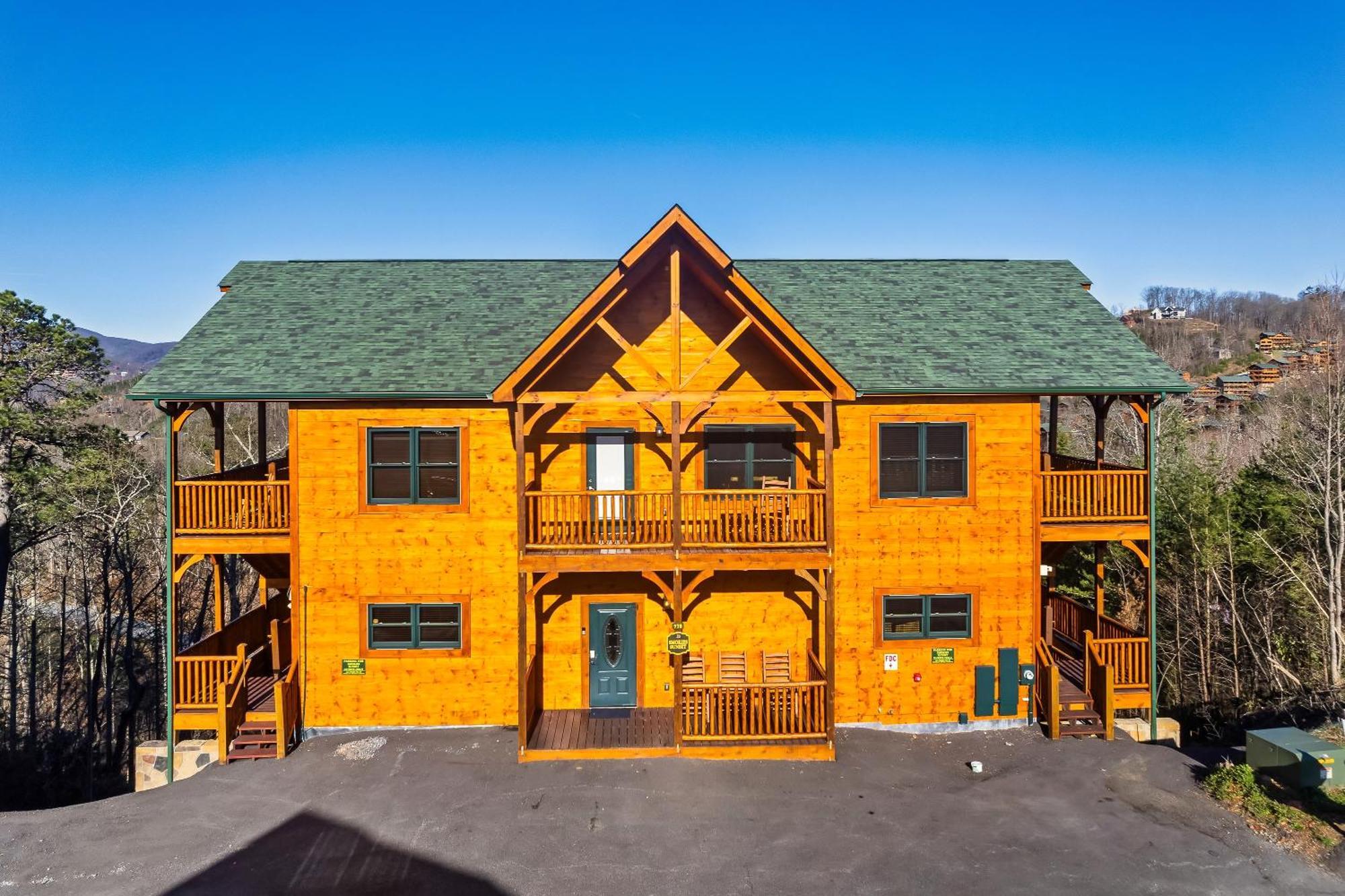 Full Equipped Cabin With A Pool And Game Room Smokies Views Gatlinburg Exteriér fotografie