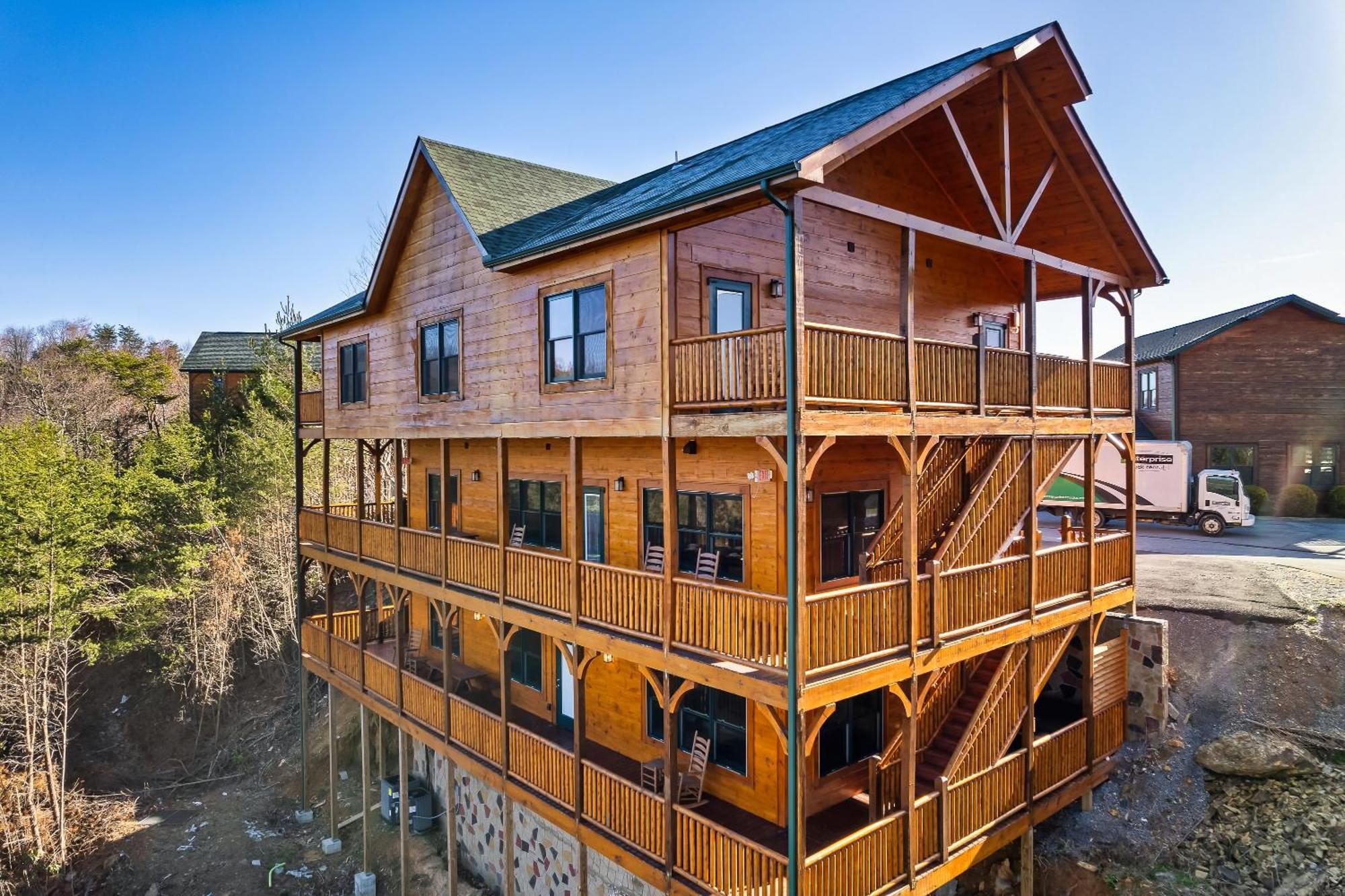 Full Equipped Cabin With A Pool And Game Room Smokies Views Gatlinburg Exteriér fotografie