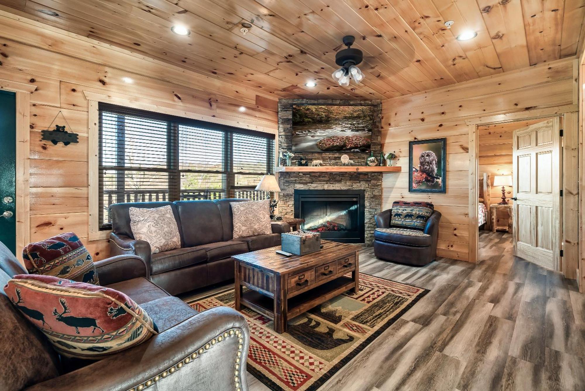 Full Equipped Cabin With A Pool And Game Room Smokies Views Gatlinburg Exteriér fotografie
