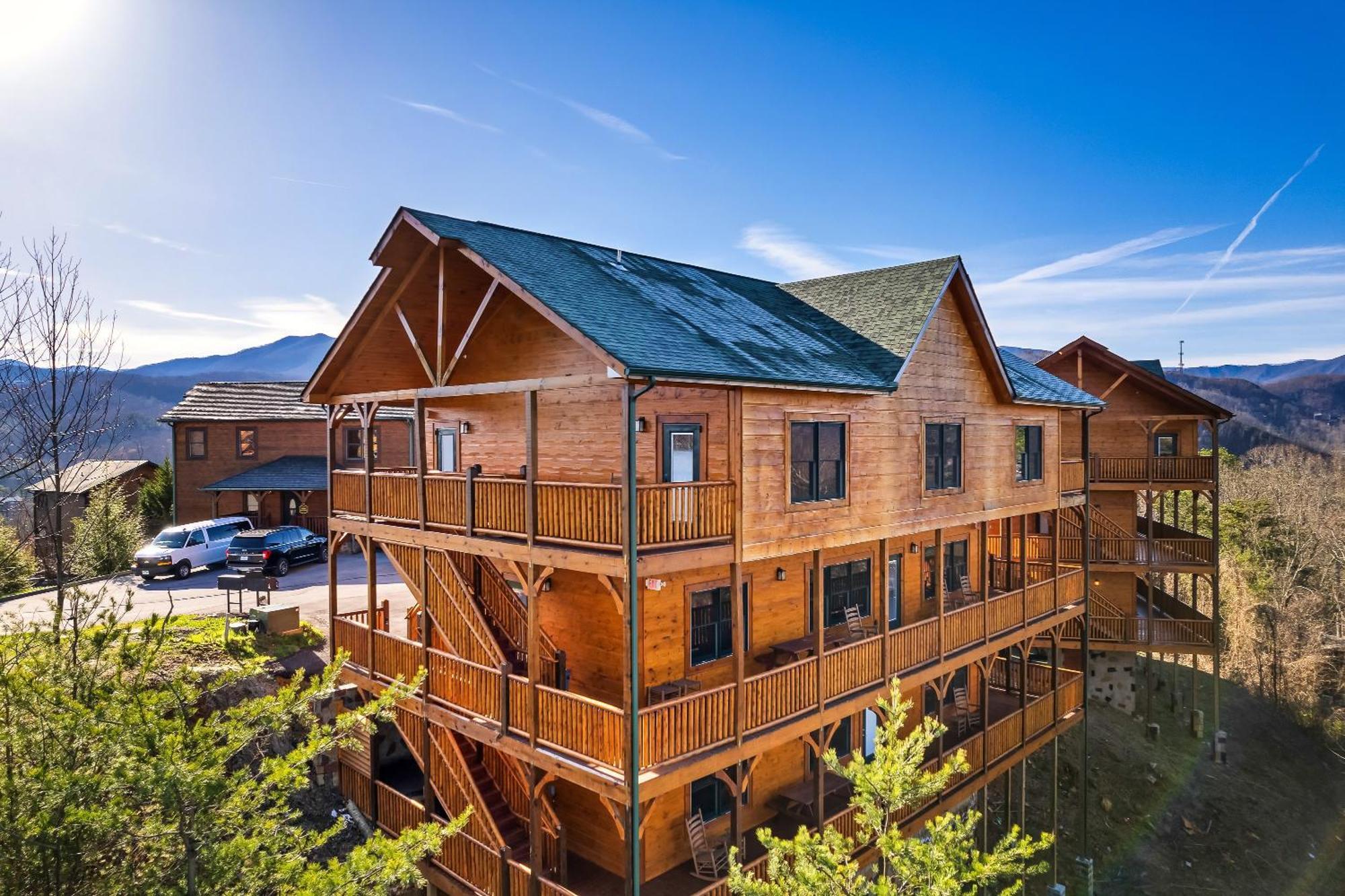 Full Equipped Cabin With A Pool And Game Room Smokies Views Gatlinburg Exteriér fotografie