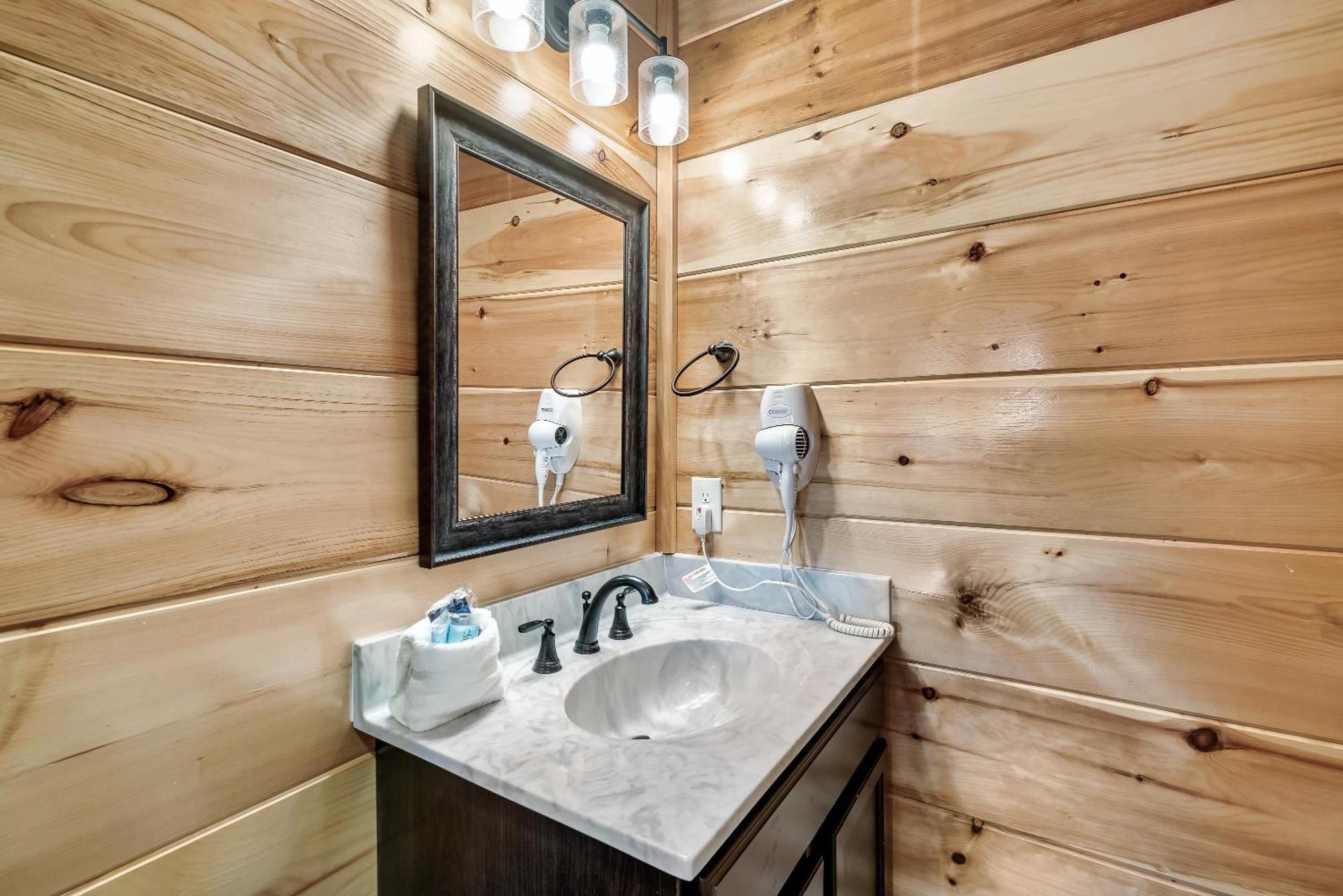 Full Equipped Cabin With A Pool And Game Room Smokies Views Gatlinburg Exteriér fotografie